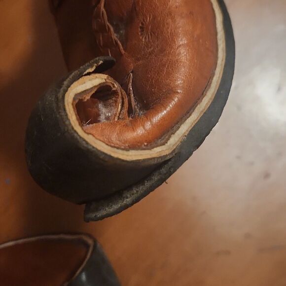 Alladin Leather Shoes Slippers - Picture 7 of 9